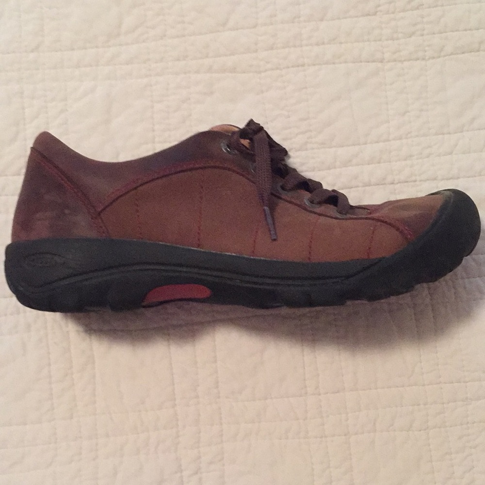 KEEN leather hikers